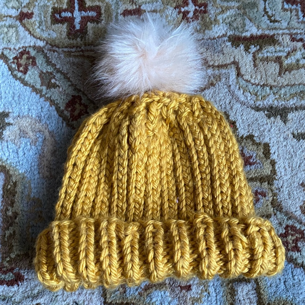 Hand knit fur pom pom hat